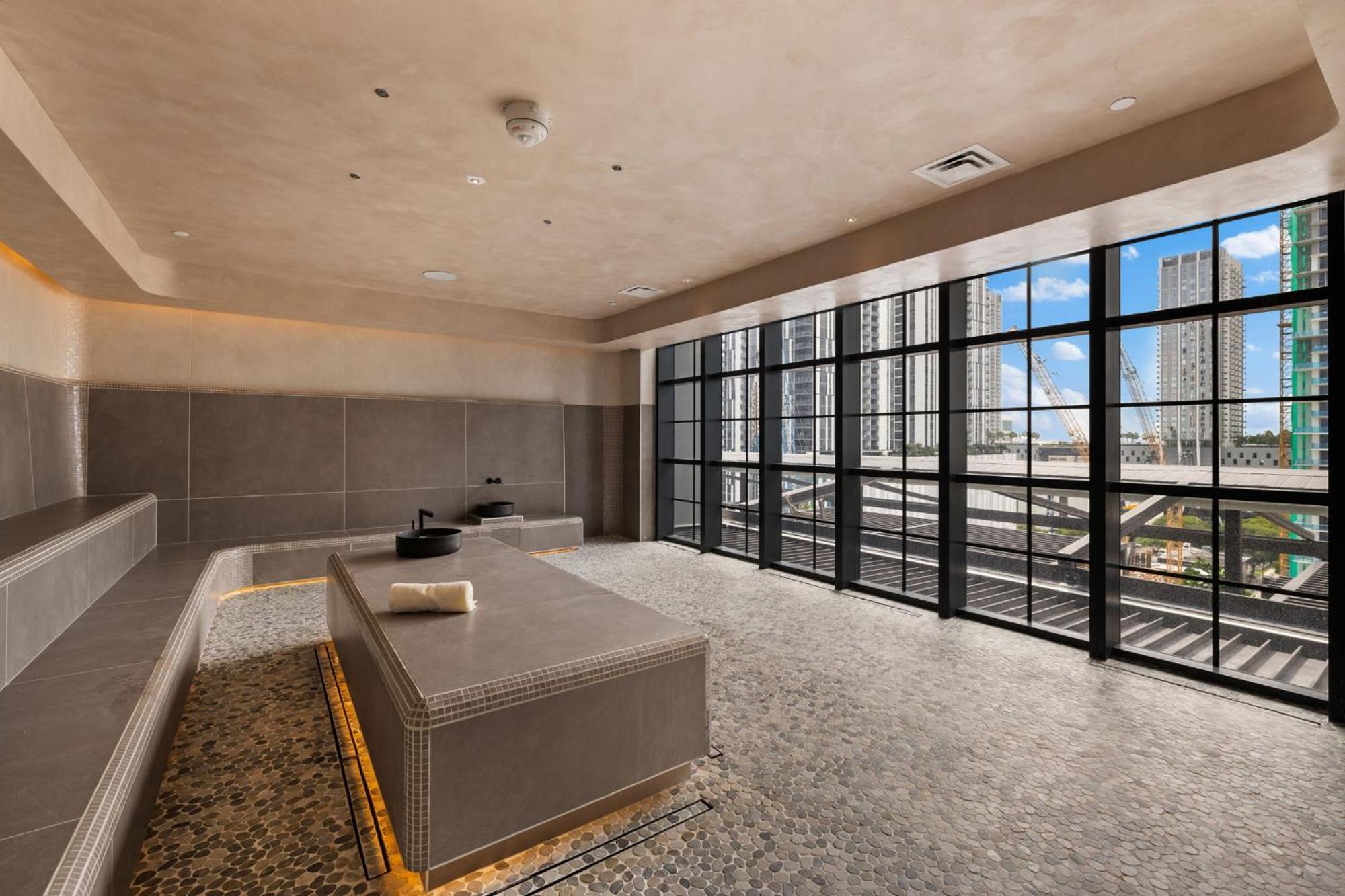 Ph 5107 Fl 1 Bedroom Lux Ocean View In Downtown Miami