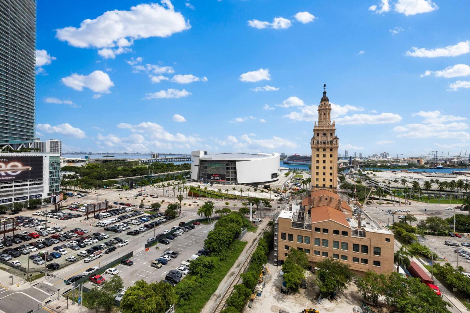Ph 5107 Fl 1 Bedroom Lux Ocean View In Downtown Miami