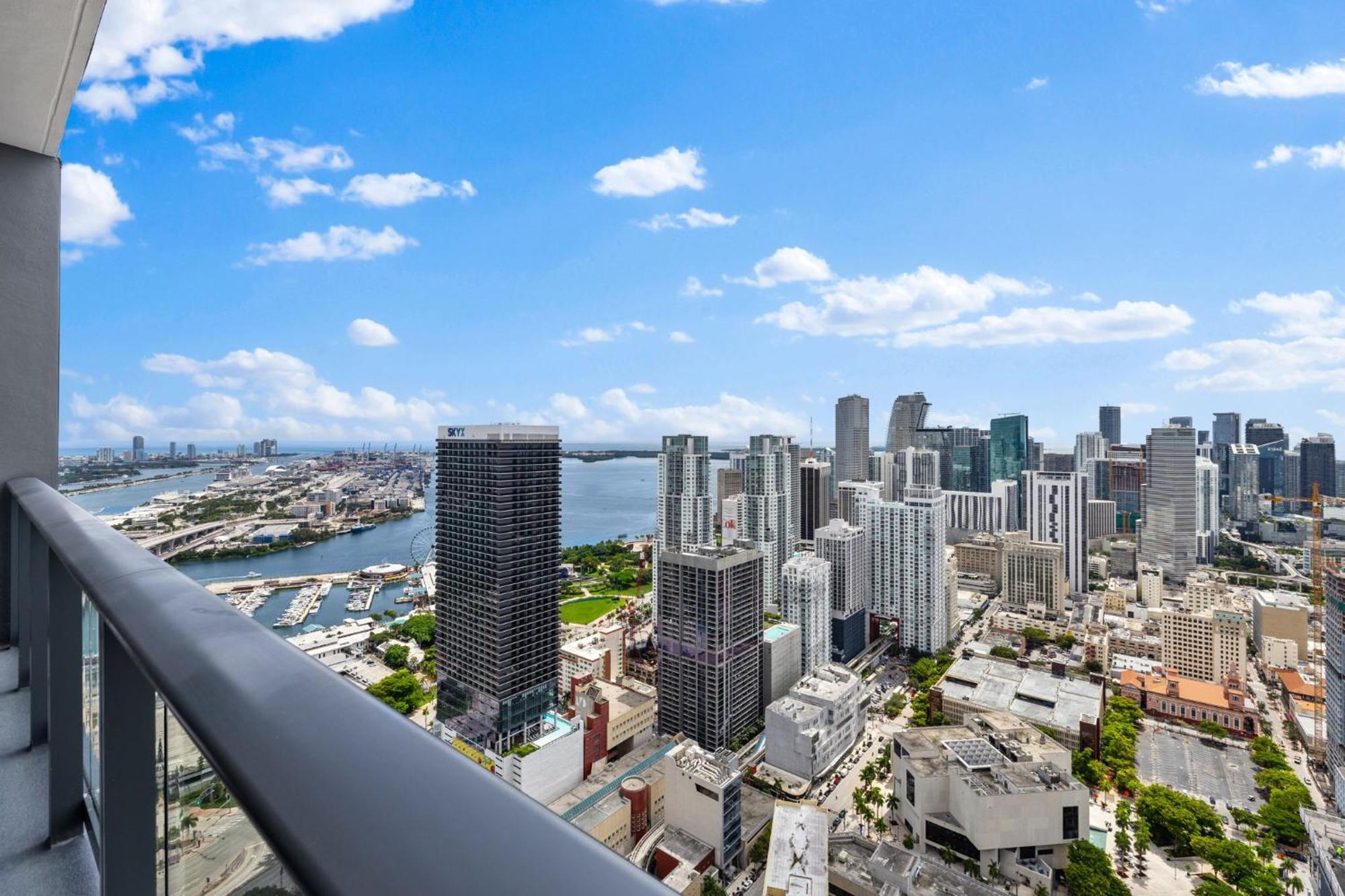 Ph 5107 Fl 1 Bedroom Lux Ocean View In Downtown Miami