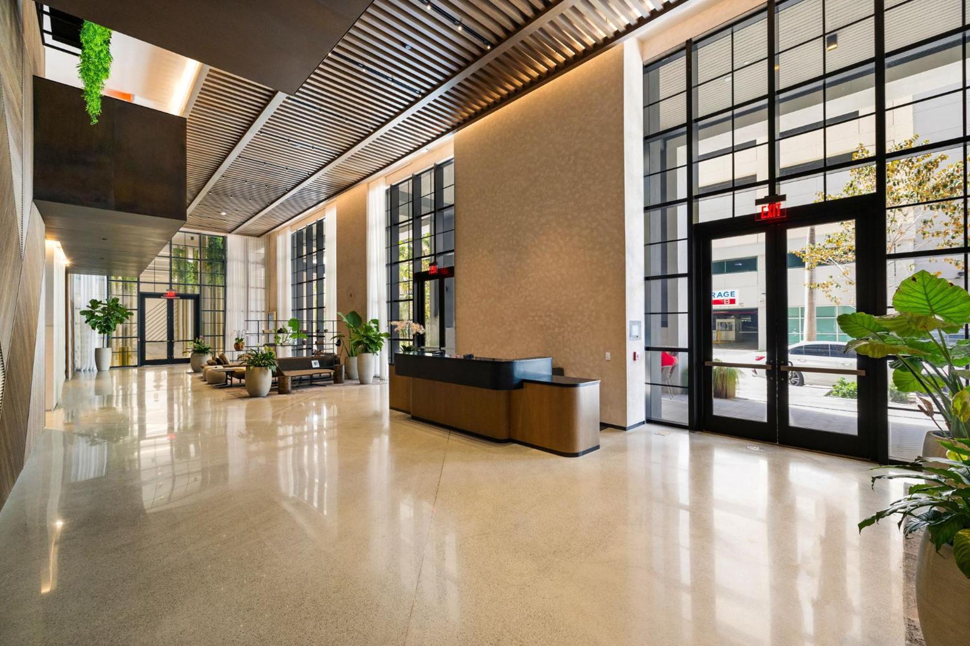 Ph 5107 Fl 1 Bedroom Lux Ocean View In Downtown *